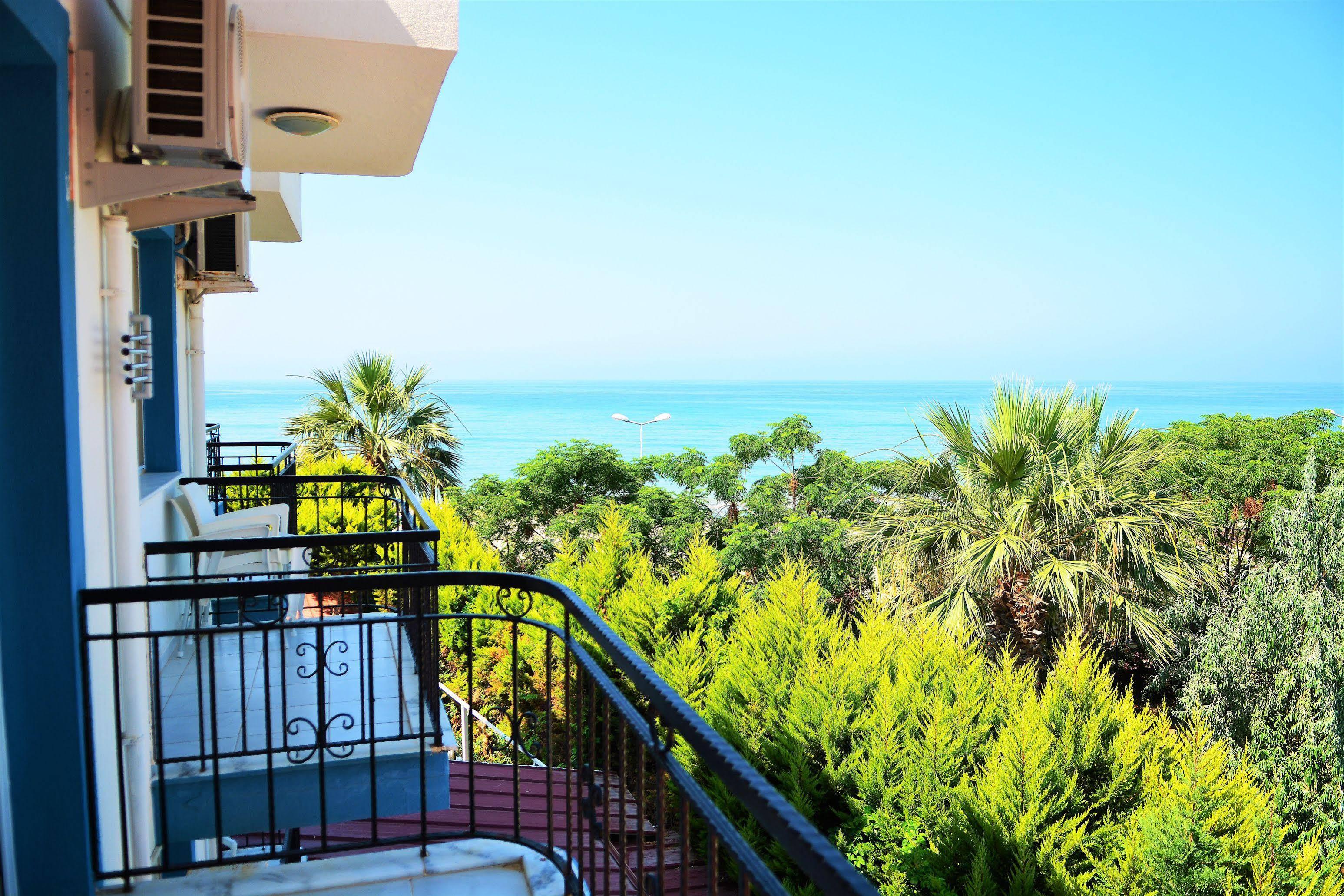 Gumuldur Mavi Deniz Hotel Exterior photo